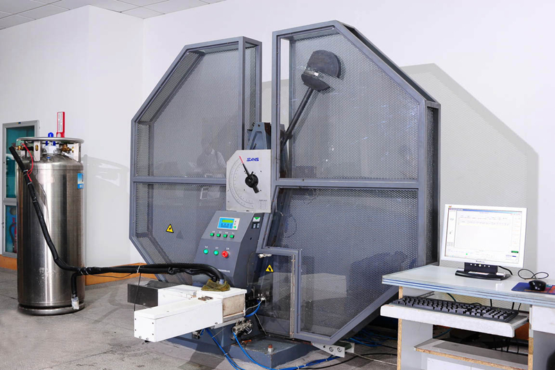 STROJ ZA TESTIRANJE UDARA